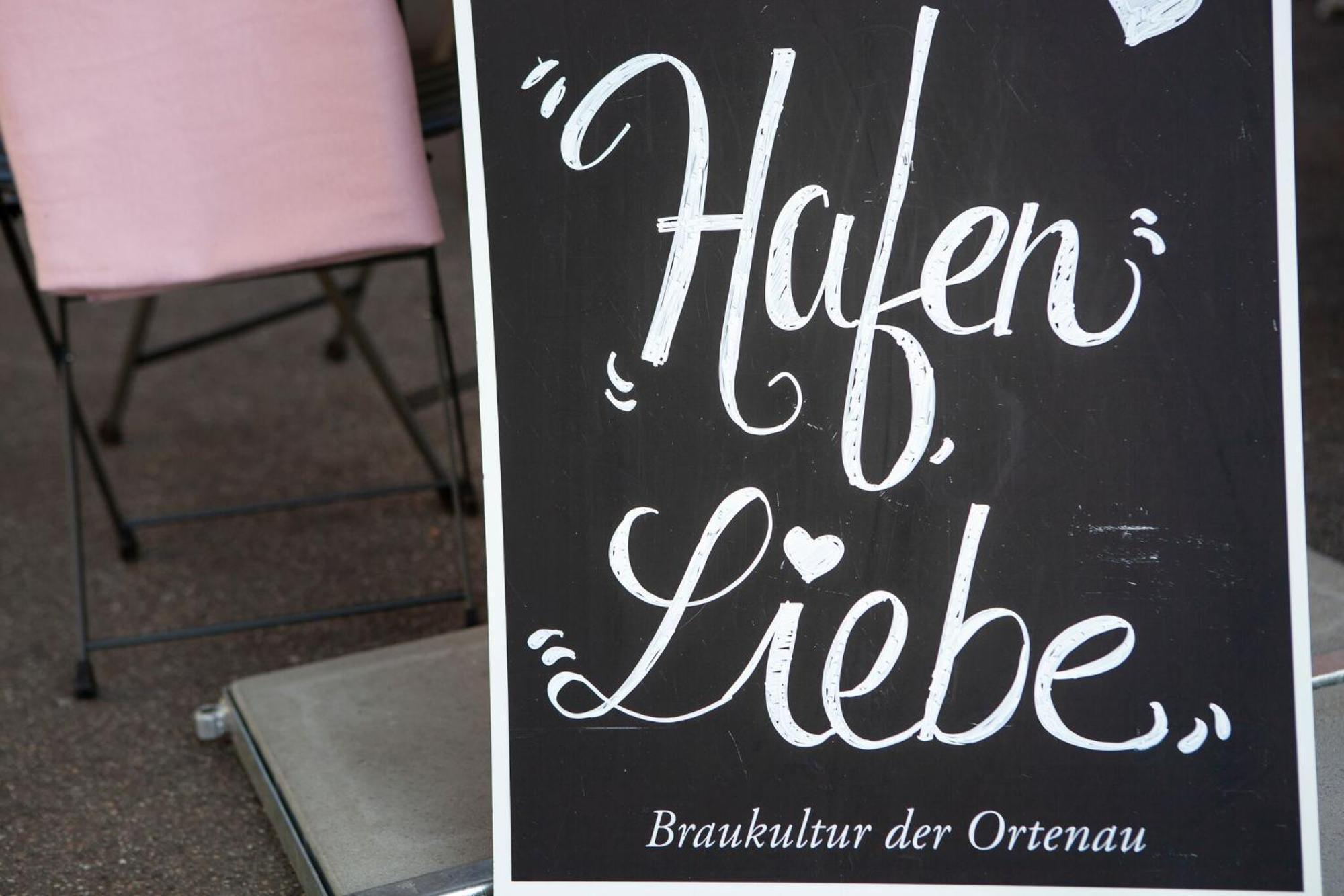 Hafen 17 Hotel Kueche Bar Kehl Bagian luar foto