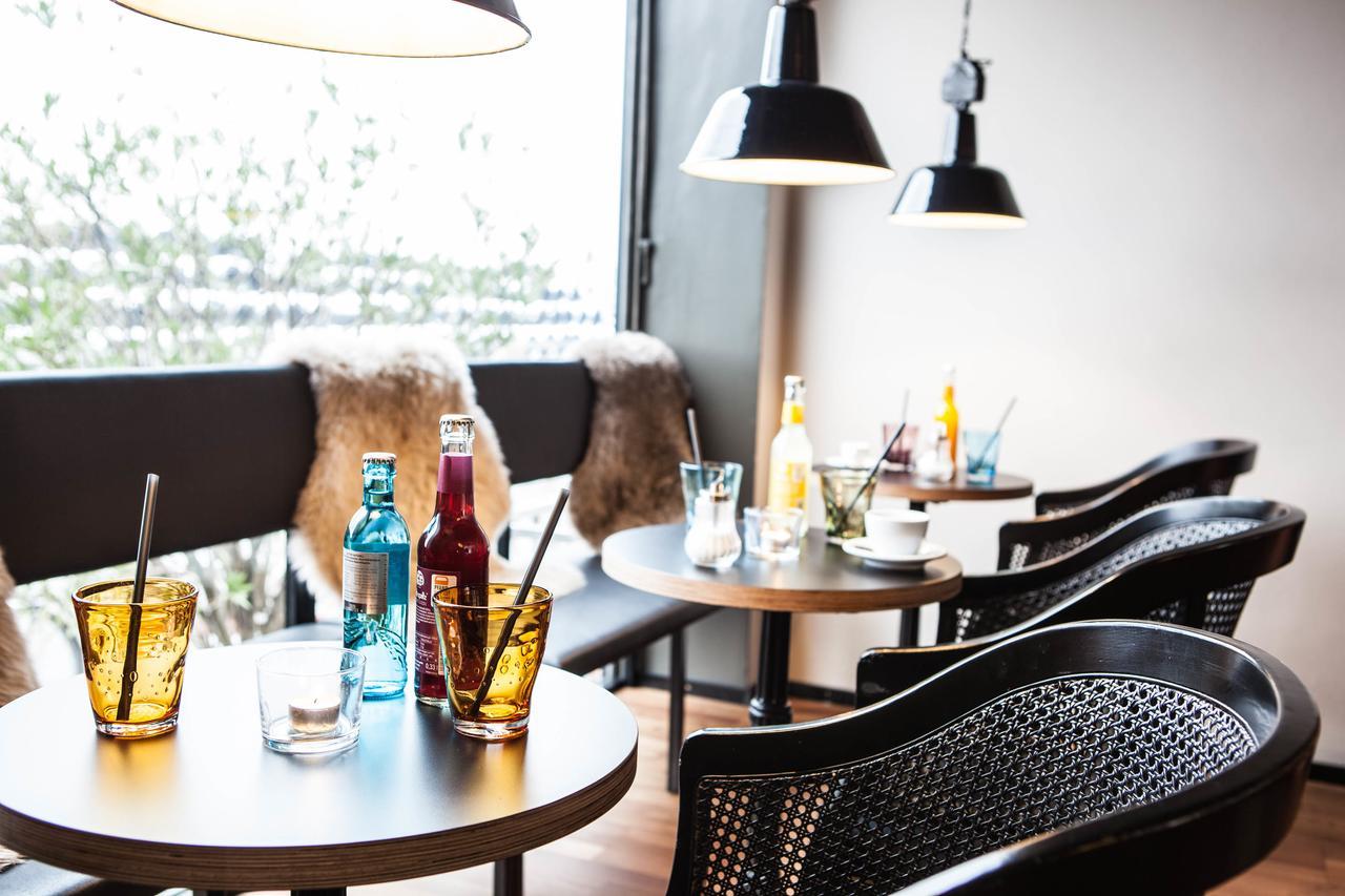 Hafen 17 Hotel Kueche Bar Kehl Bagian luar foto